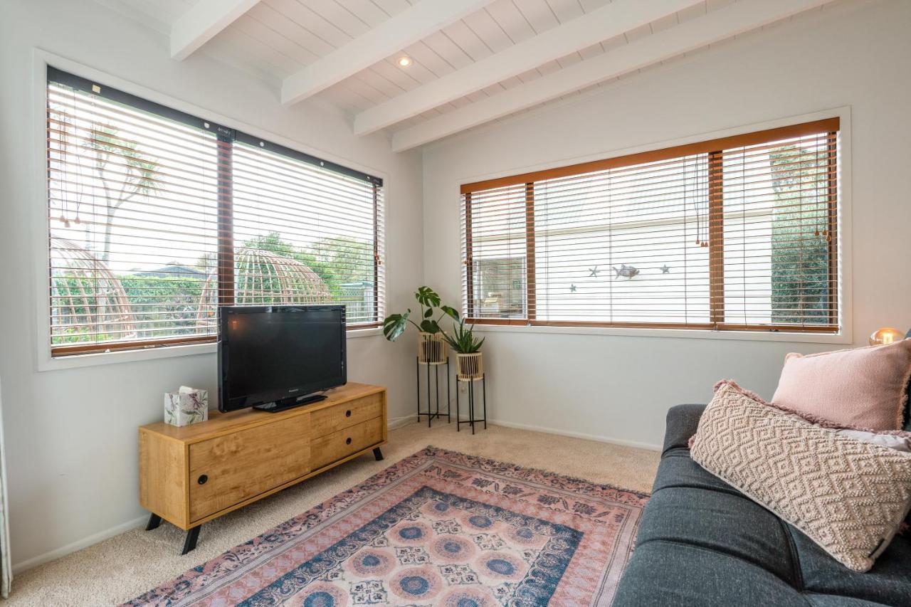 Alhambra - Stay Waiheke Oneroa Екстериор снимка